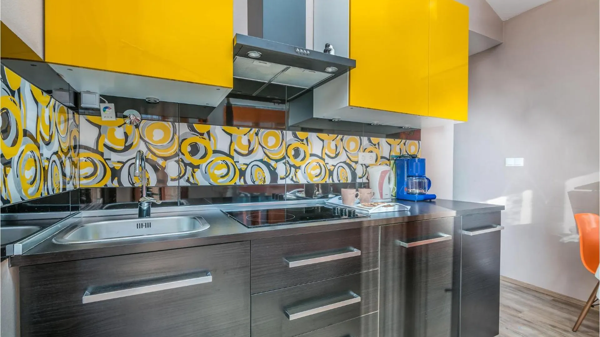 Cozy Apartment In Njivice With Kitchen